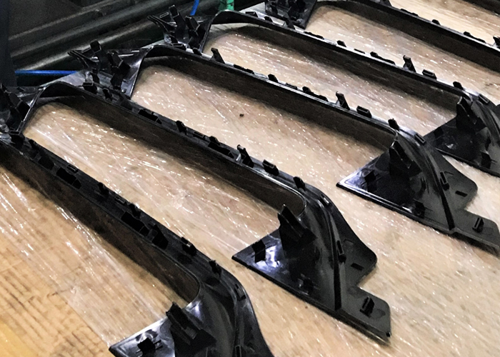 auto part mold maker plastic injection molding supplier