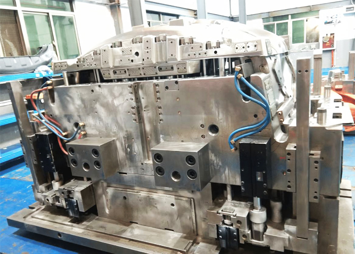 large mold making mold maker