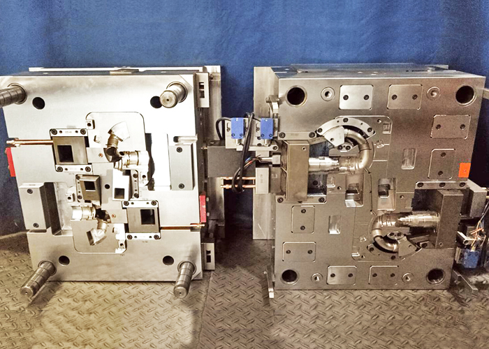 plastic mold maker tool maker