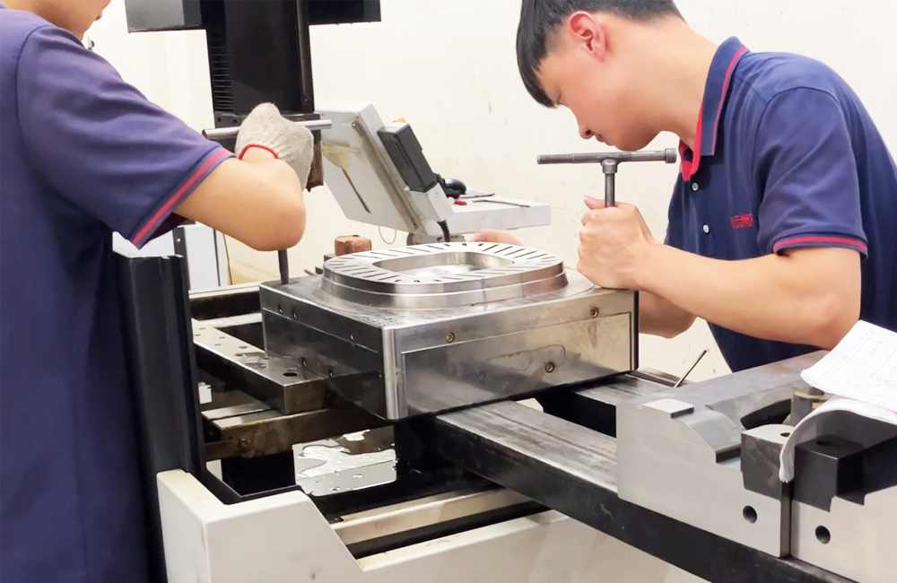 mould supplier China mold maker toolmaker