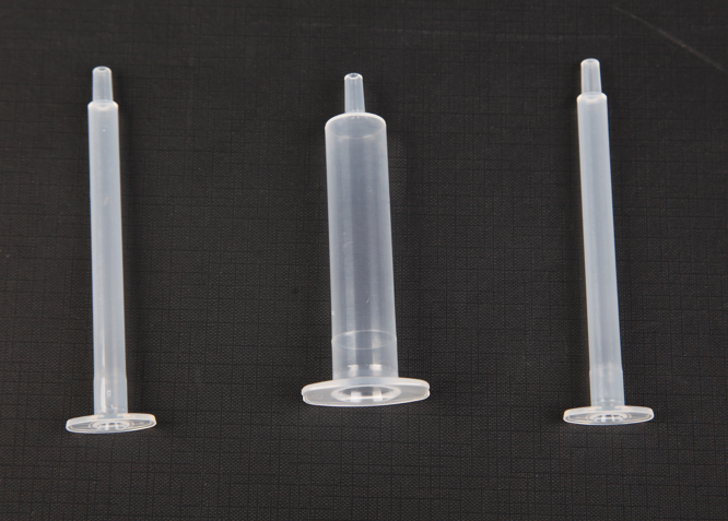 Medical device molder PP syringes